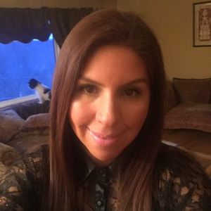 Meet your Posher, Vanessa